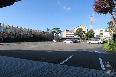 戸田葬祭場駐車場